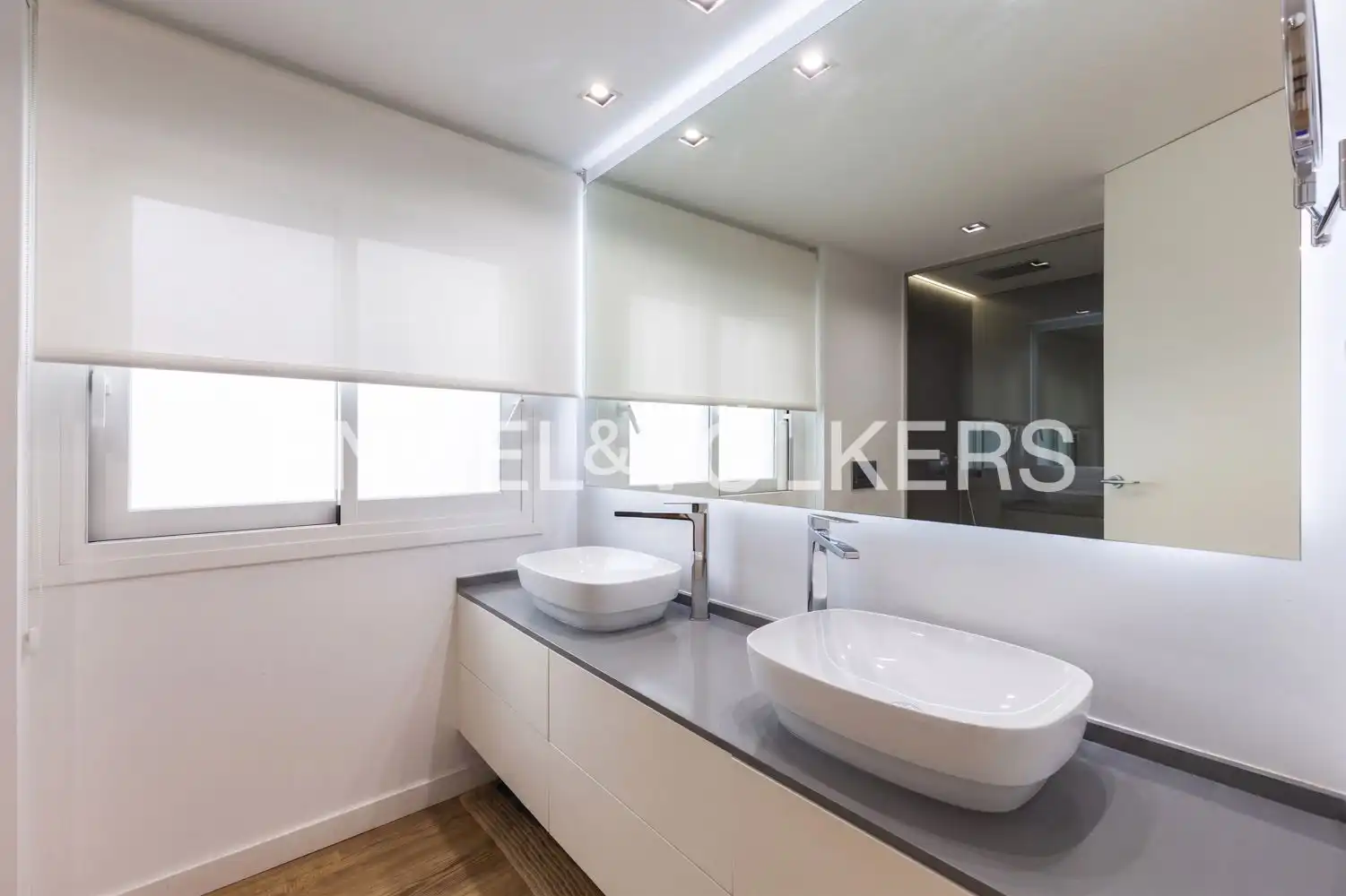Badezimmer von Wohnung zur Miete in Extramurs