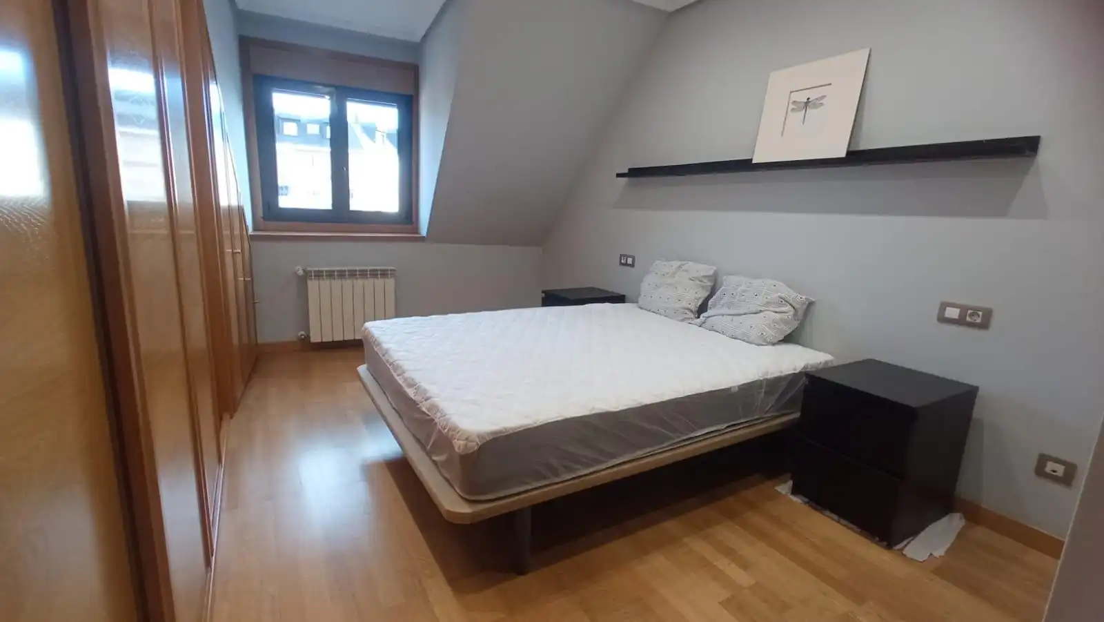 Habitación de Ático de alquiler en Oviedo  con Calefacción, Terraza y Trastero