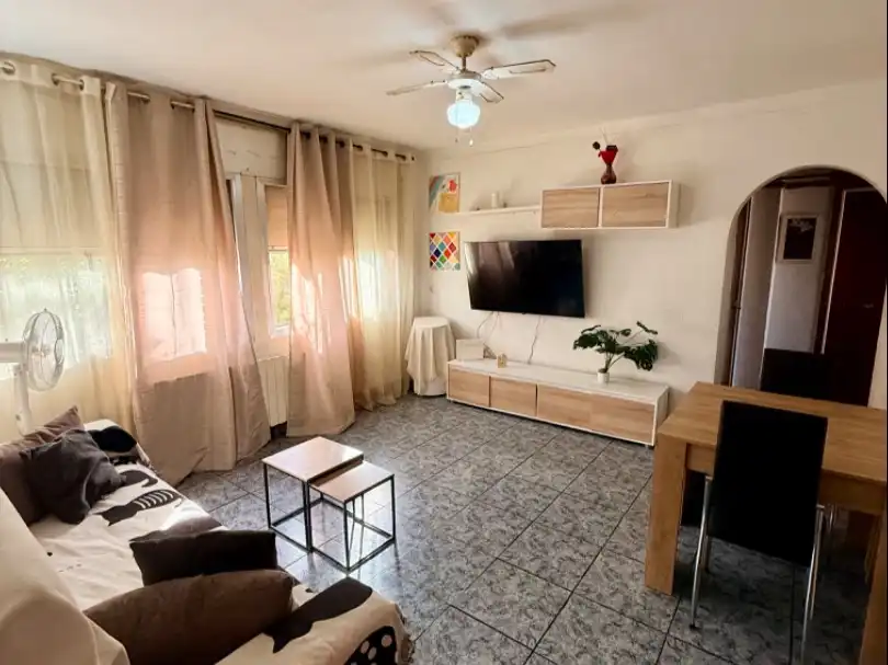 Piso en venta en Industria 9