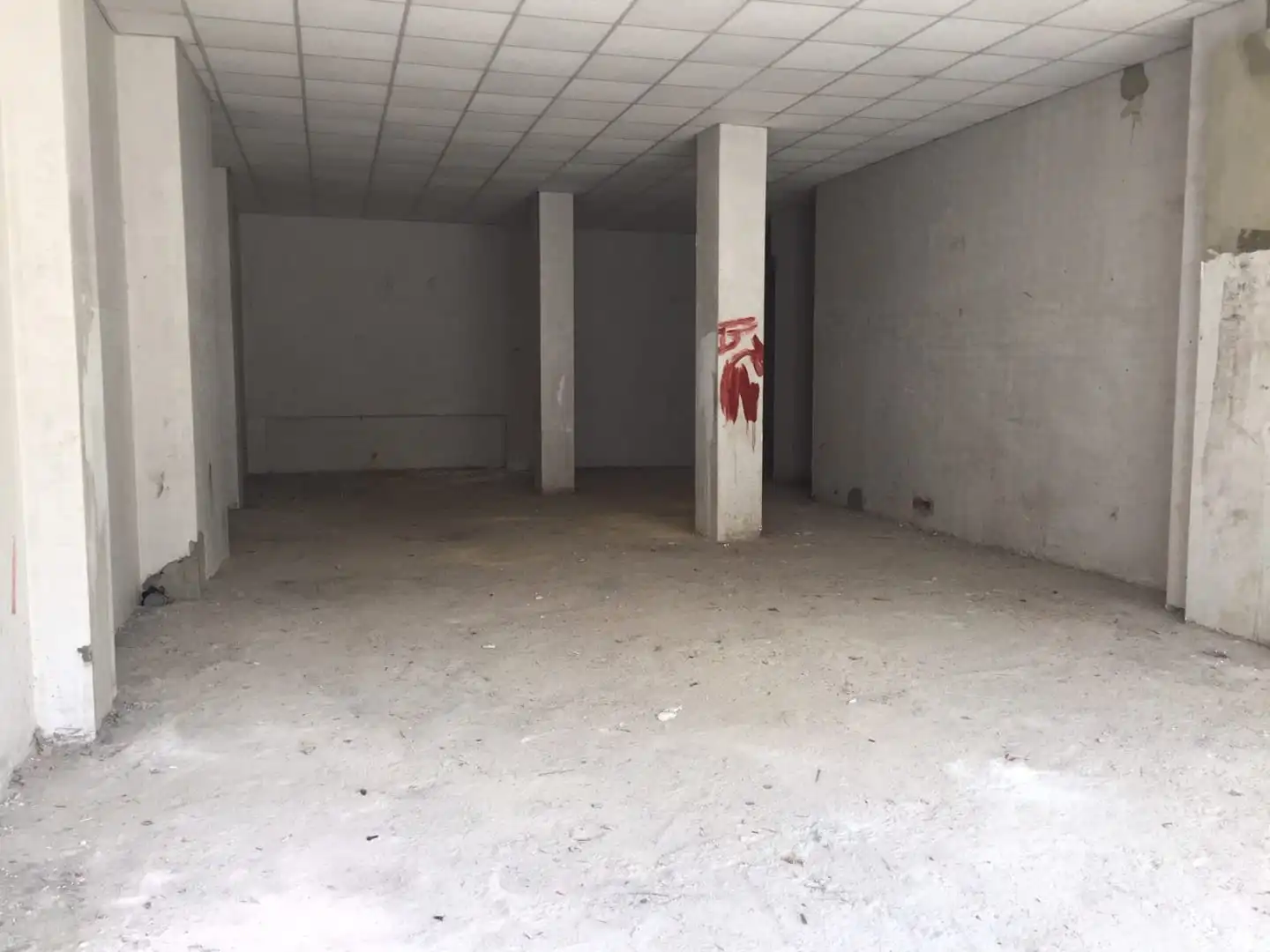 Local en venta en La Villa - Bazuelo