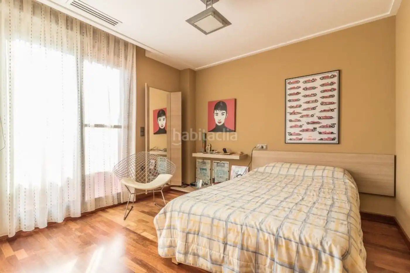 Bedroom of Houses for sale in L'Alcúdia  with Air Conditioner, Private garden and Parquet flooring