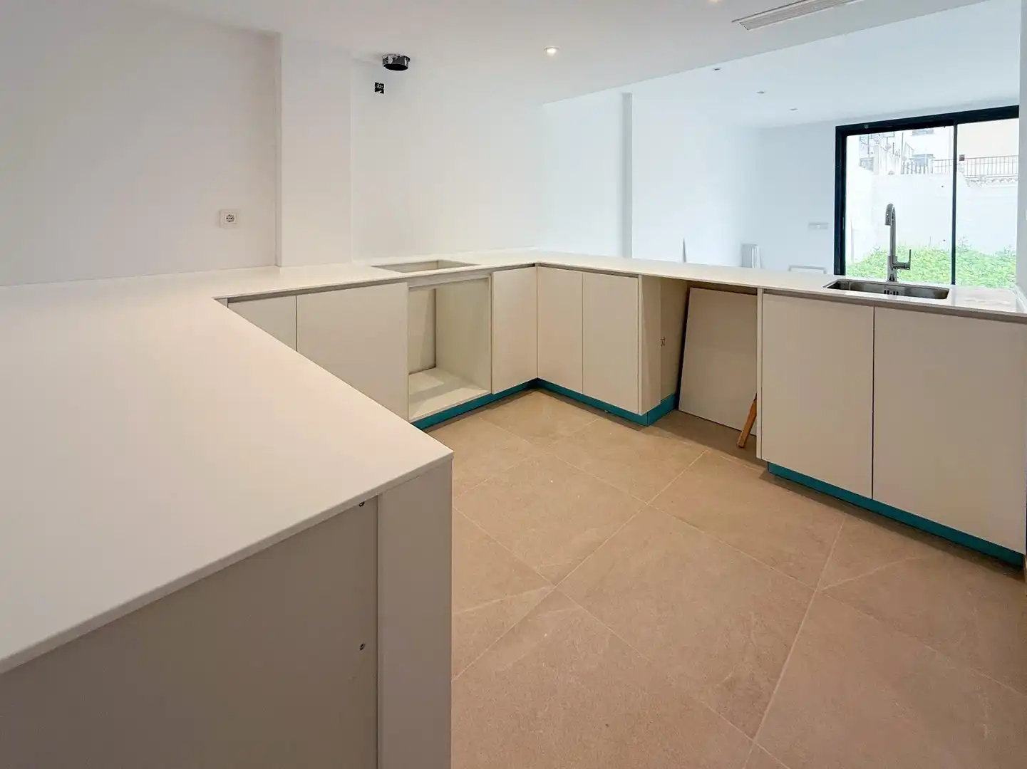 Kitchen of Ground floor for sale in  Palma de Mallorca  with Air Conditioner, Terrace and Storage room