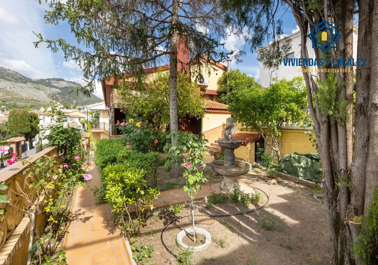 Jardín de Casa o chalet en venta en Alfacar con Aire acondicionado, Calefacción y Jardín privado