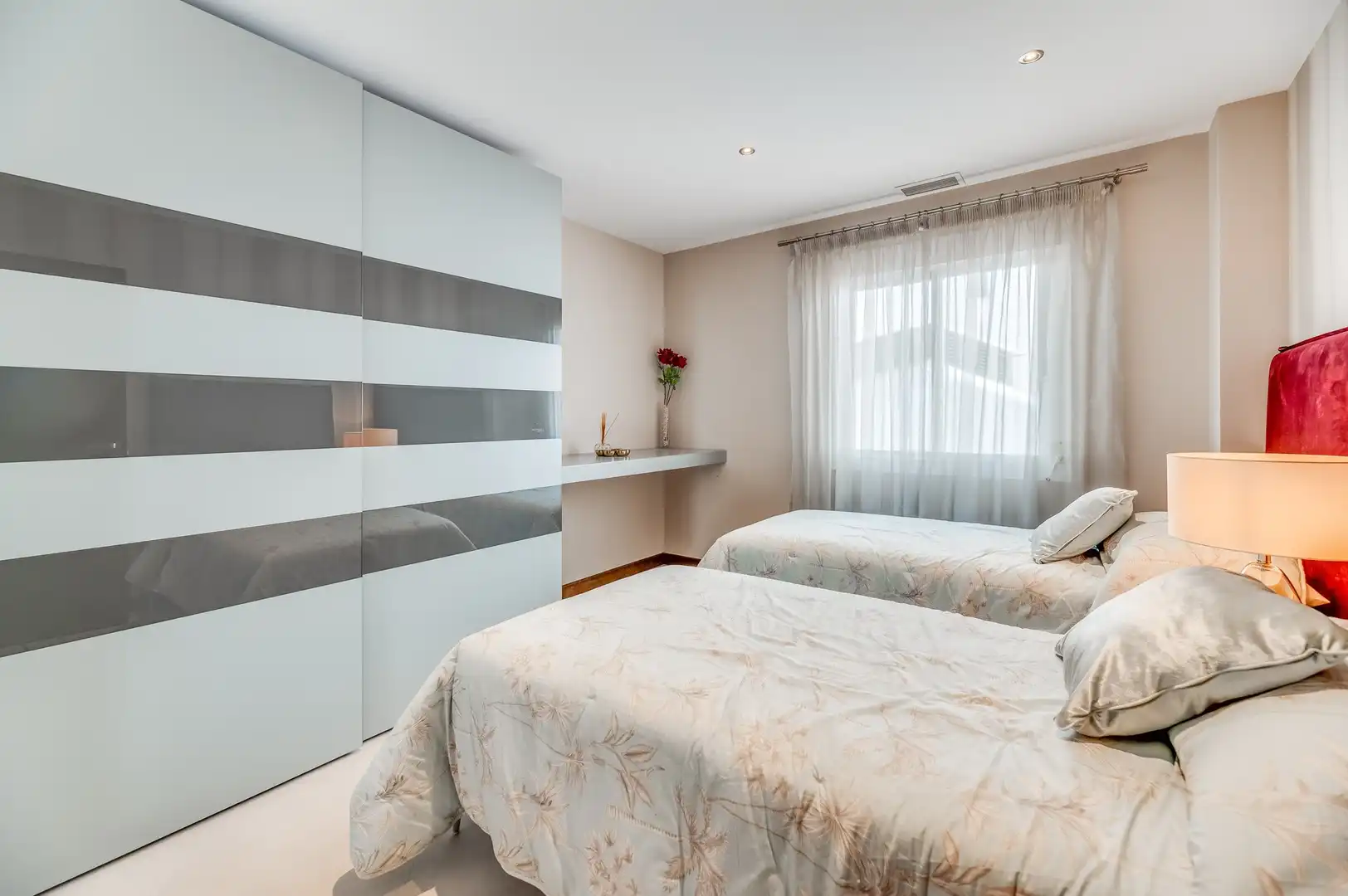 Apartament amb piscina en venda a Nueva Andalucía, imagen 21