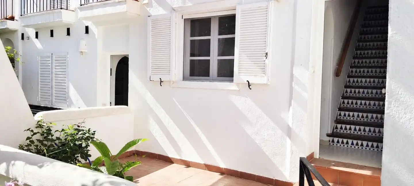 Bungalow amb piscina en venda a Calle las Artesas