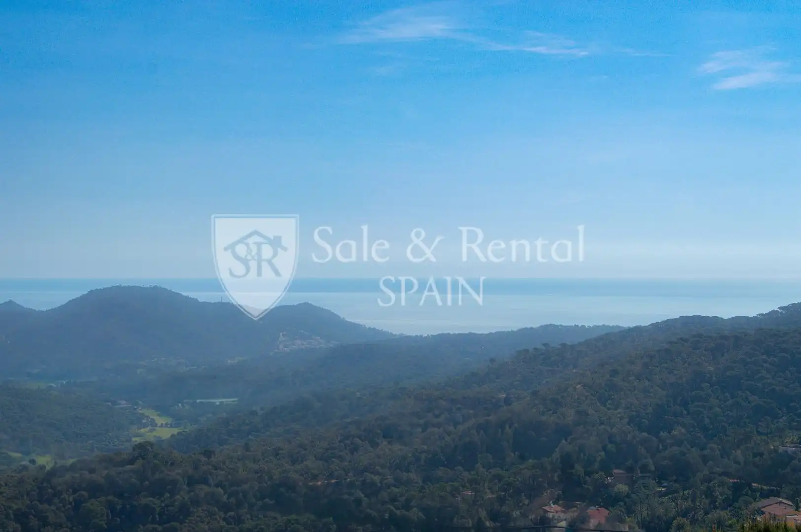 House with garden for sale in Serra Brava