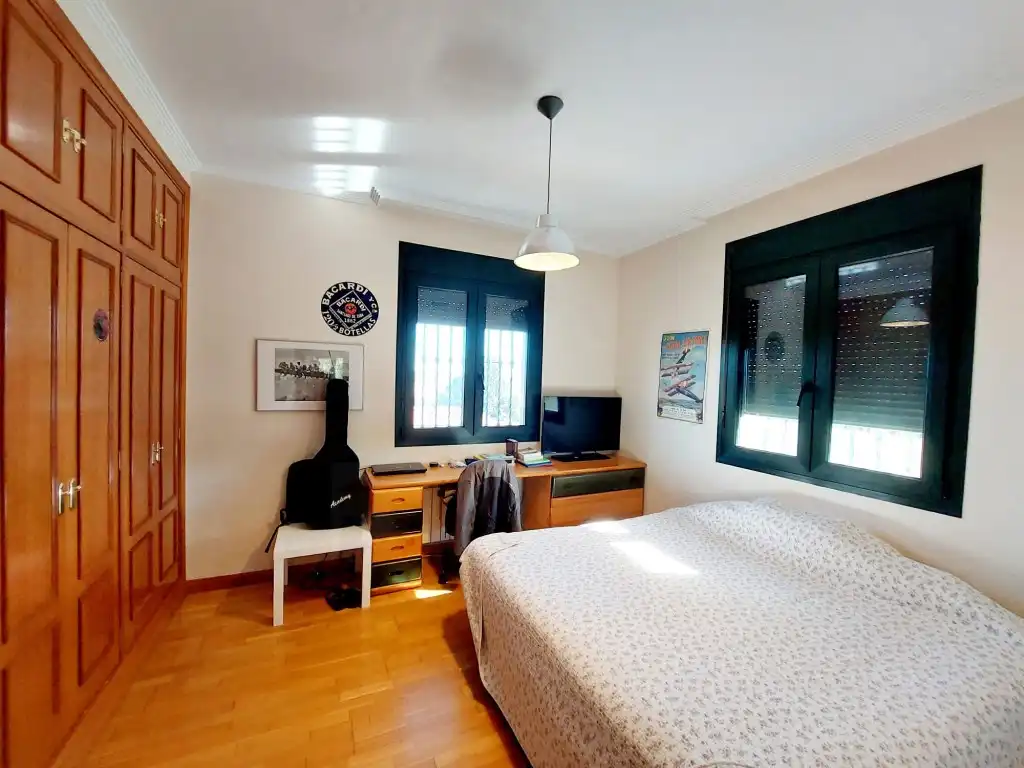 Casa o xalet en venda a Calle Sierra de San Pedro, Las Vaguadas