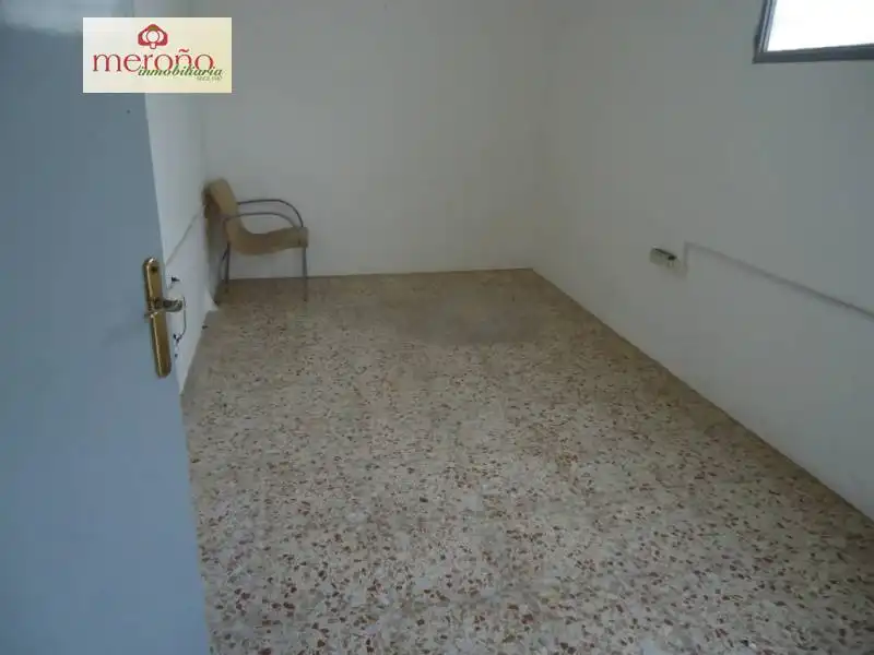 Fabrikhallen zur Miete in Elche / Elx