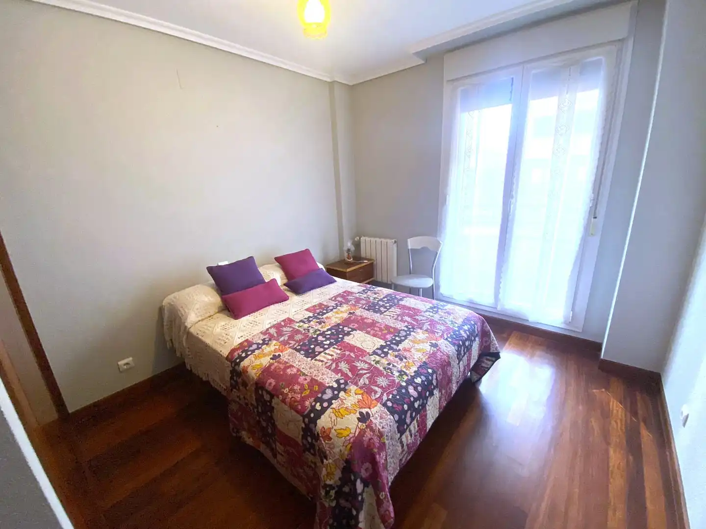 Dormitori de Pis en venda en Castro-Urdiales amb Calefacció, Parquet i Terrassa