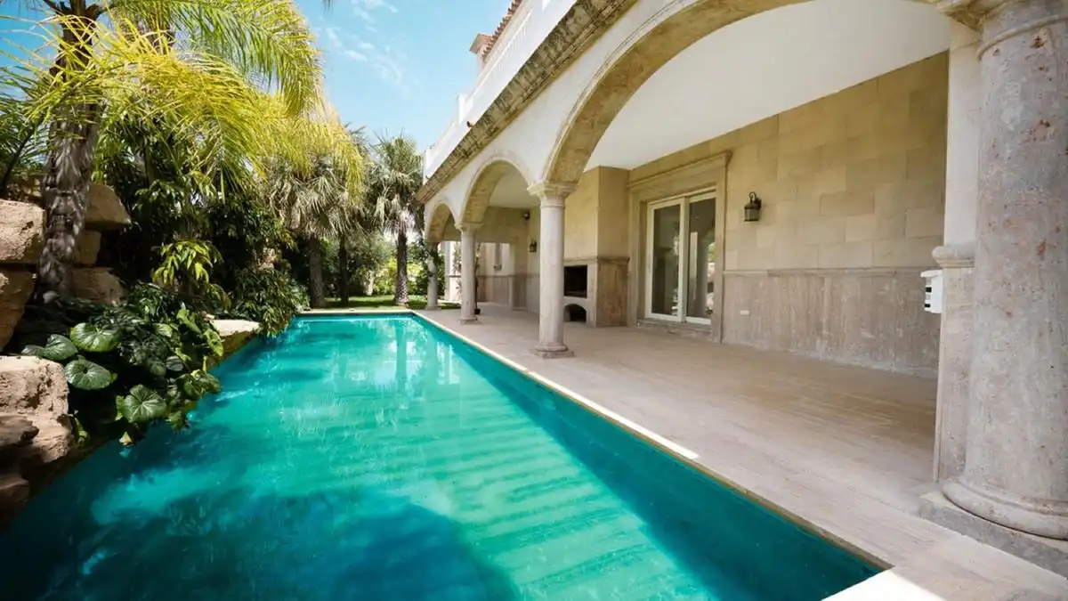 Swimming pool of Houses for sale in Marbella  with Air Conditioner, Private garden and Terrace
