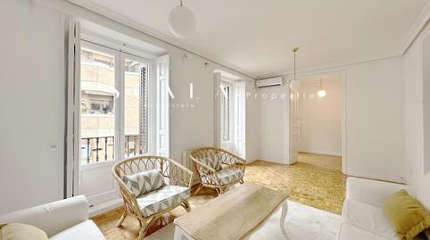 Foto 2 de Piso de alquiler en Churruca, Justicia - Chueca,  Madrid Capital