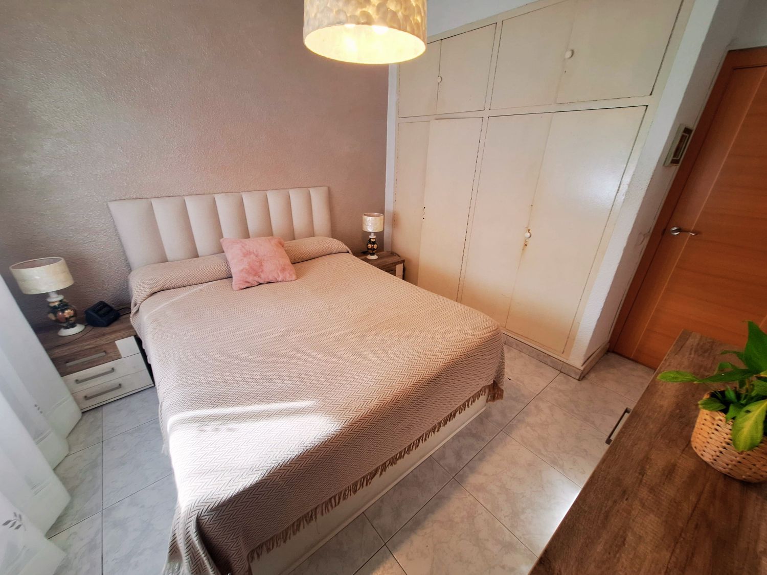 Pis en venda a Monterrey, Apóstol Santiago, Hortaleza