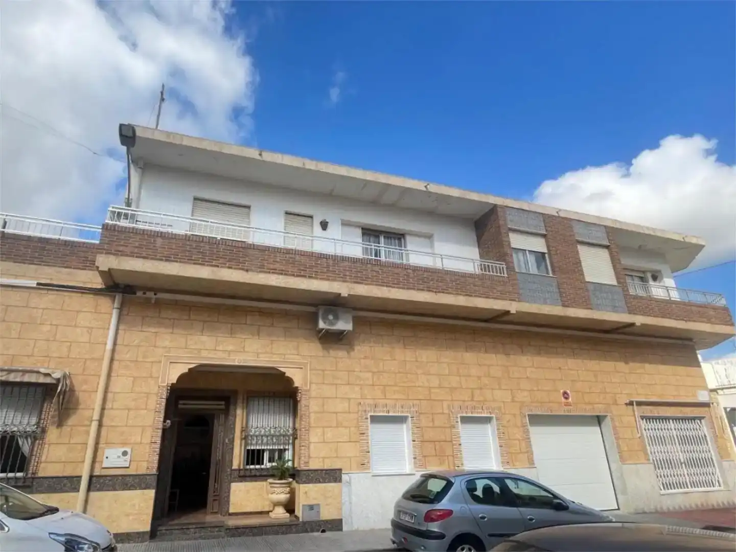 Vista exterior de Casa o xalet en venda en Cox amb Balcó