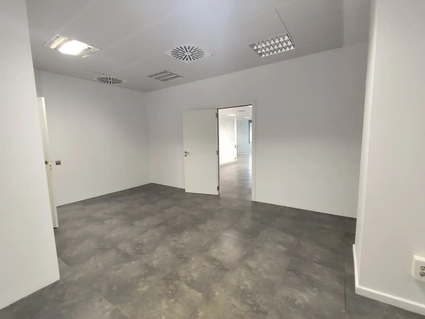 Oficina amb ascensor de lloguer a Avinguda de Cornellà, imagen 7