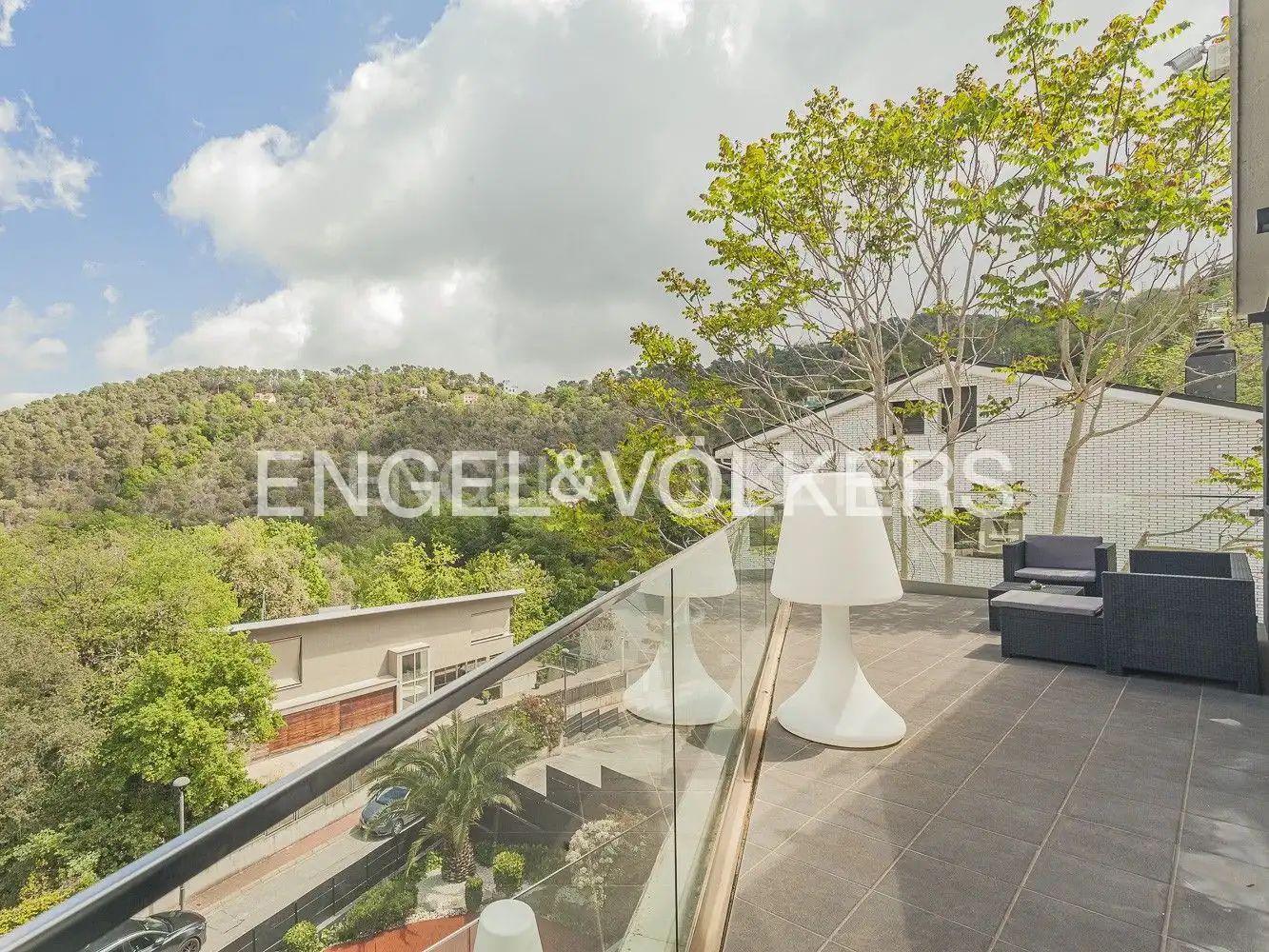 Terrassa de Casa o xalet en venda en Sant Cugat del Vallès amb Calefacció, Jardí privat i Parquet