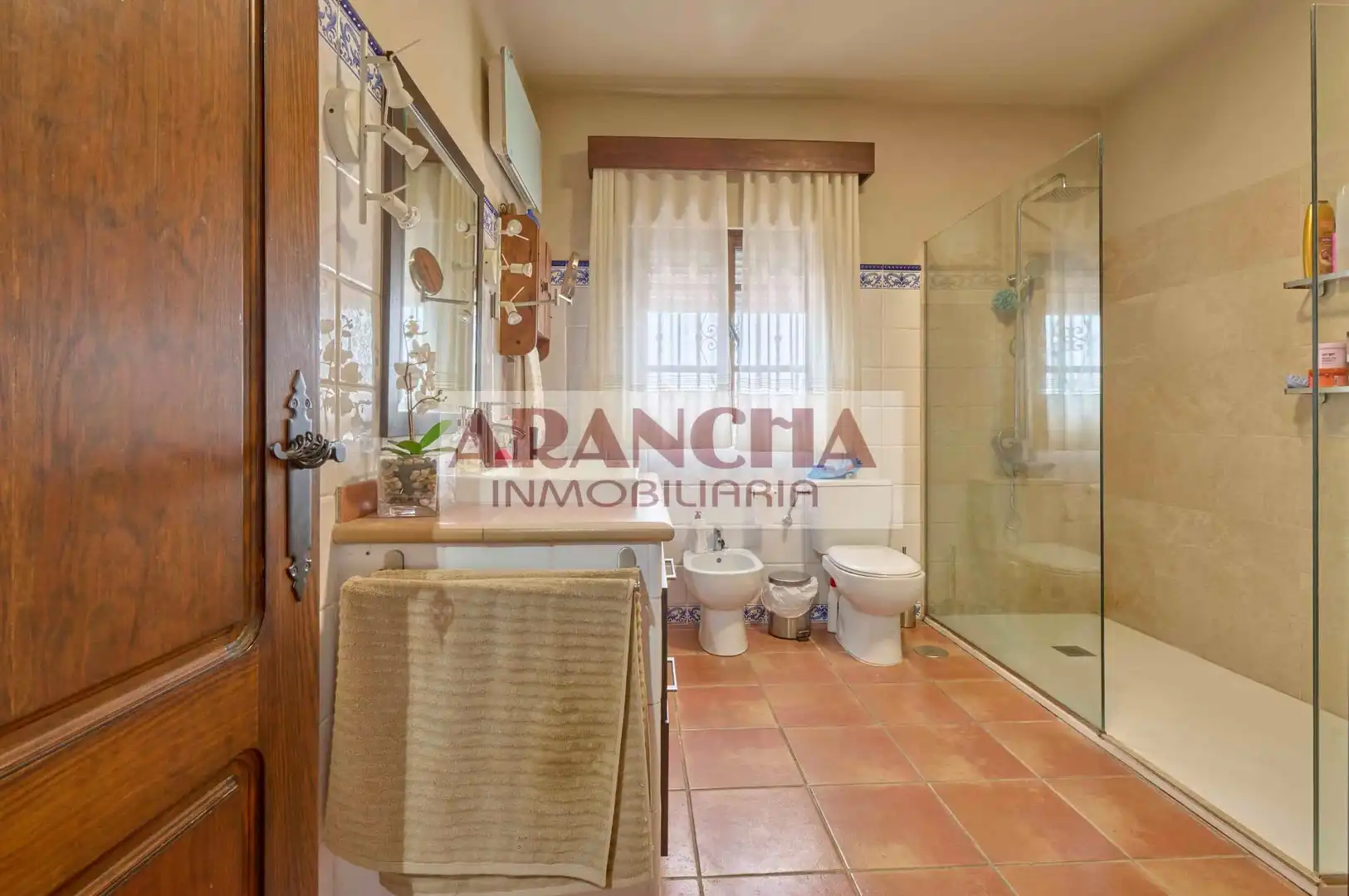 Bathroom of Houses for sale in Chipiona  with Air Conditioner, Terrace and Storage room