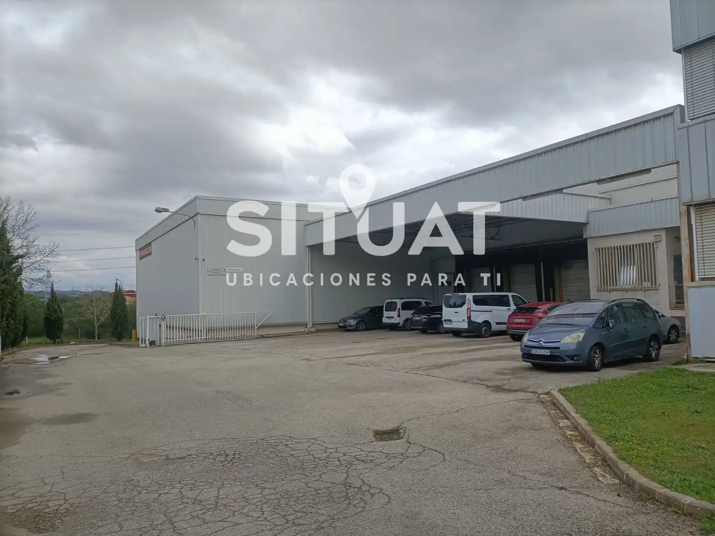Vista exterior de Nave industrial en venta en Castellbisbal con Calefacción y Alarma
