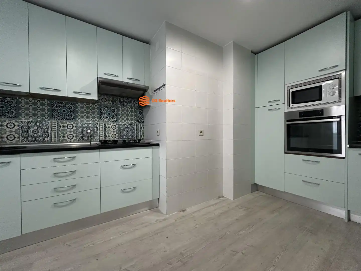 Kitchen of Flat for rent in Madrid  with Heating, Terrace and Storage room