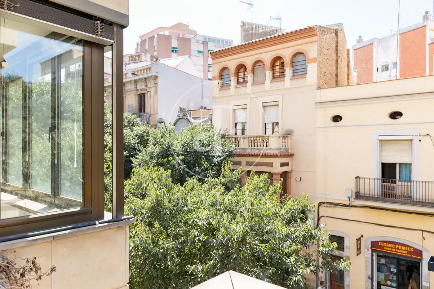 Vista exterior de Oficina de alquiler en L'Hospitalet de Llobregat