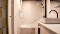 Bathroom of Duplex for sale in  Barcelona Capital  with Terrace