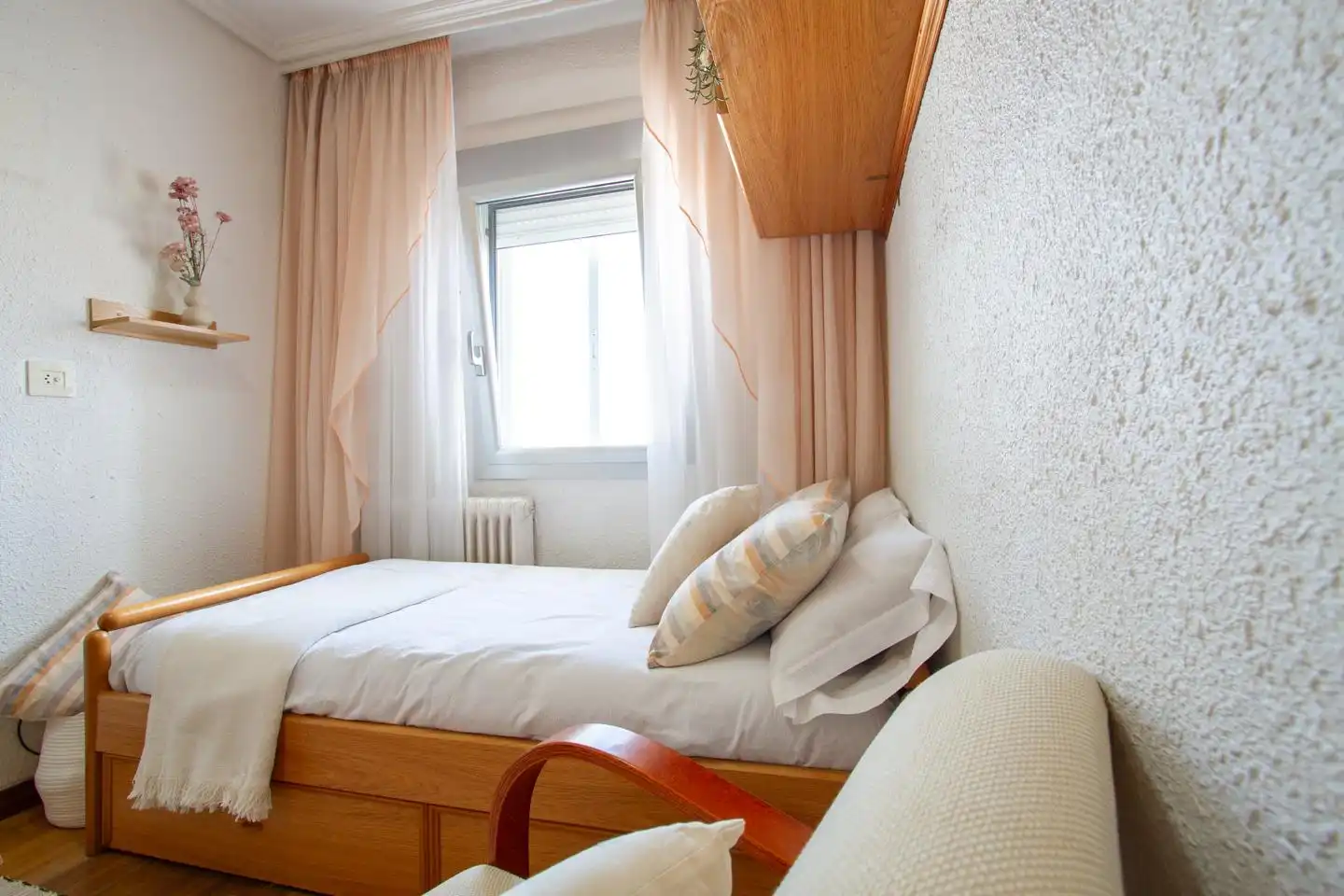 Habitación de Ático en venta en Ansoáin / Antsoain con Calefacción, Terraza y Amueblado