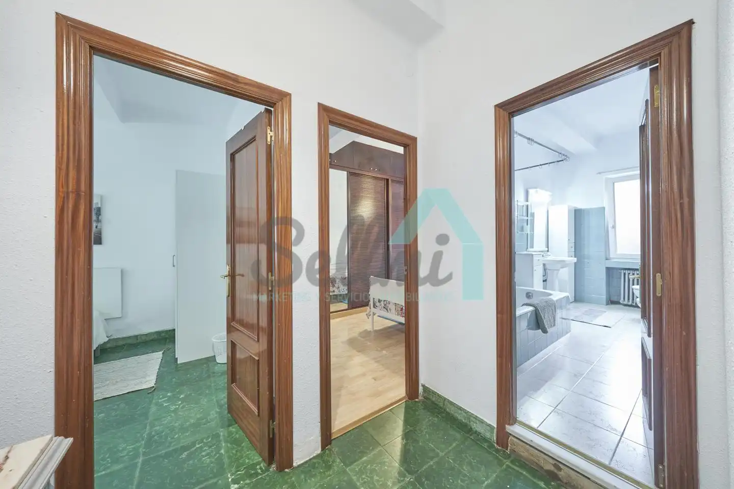 Piso de alquiler en Arzobispo Guisasola, Santo Domingo - El Campillín