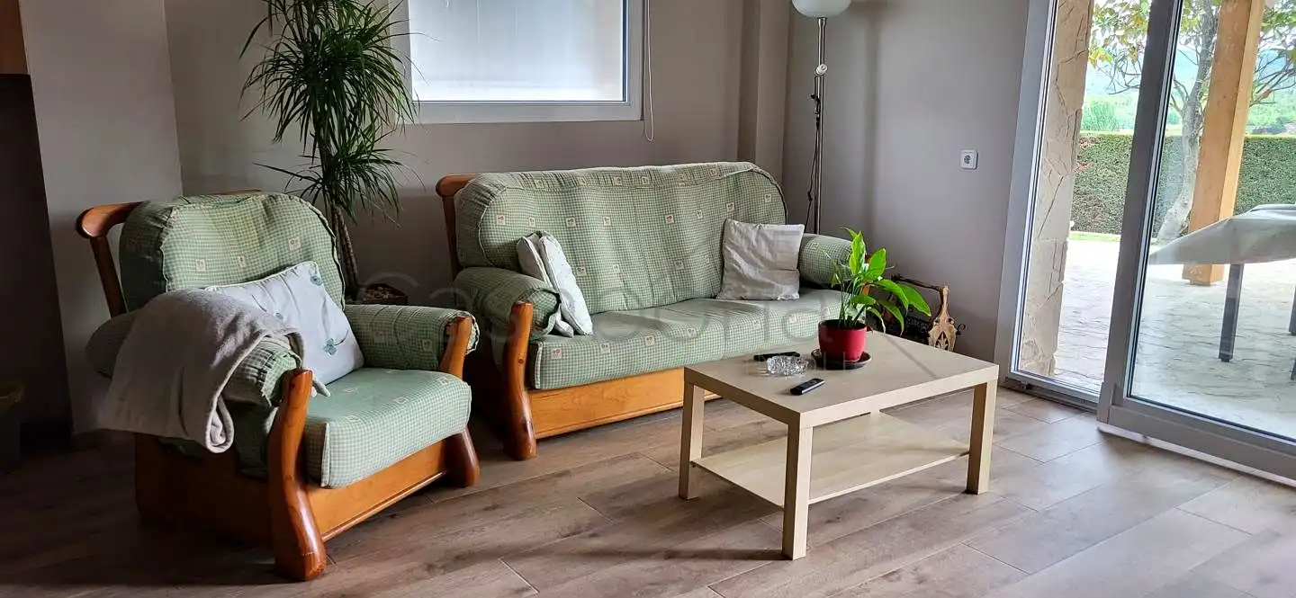 Sala de estar de Casa o chalet en venta en Olost con Jardín privado, Terraza y Piscina