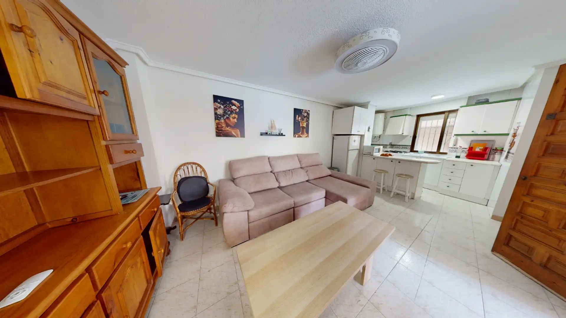 Sala d'estar de Pis en venda en Torrevieja amb Aire condicionat, Calefacció i Terrassa