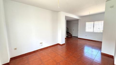 Foto 2 de Casa adosada en venta en Calle Pintor Murillo, Campillos, Málaga