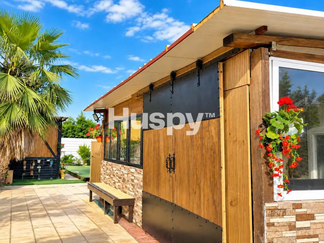 Vista exterior de Casa o chalet en venta en La Hacienda - Nueva Andalucía