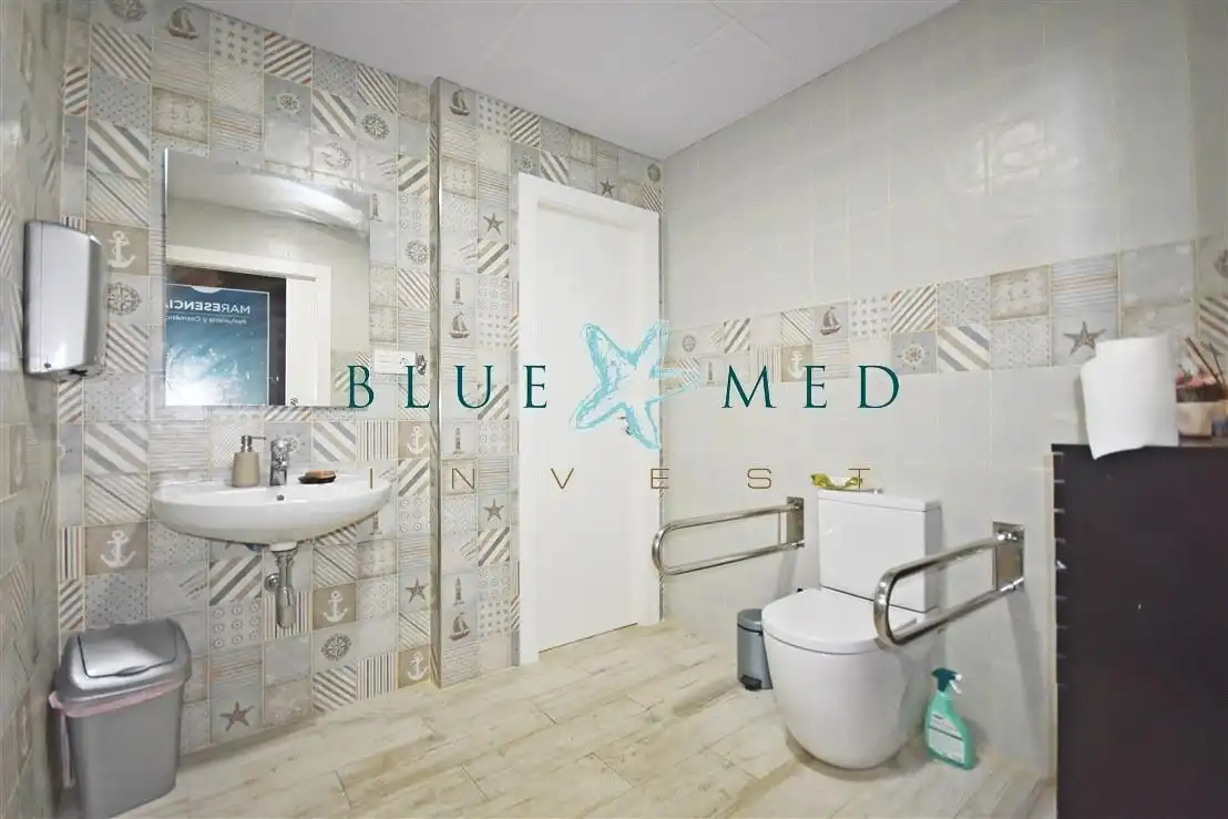 Baño de Local en venta en Mazarrón con Aire acondicionado y Amueblado