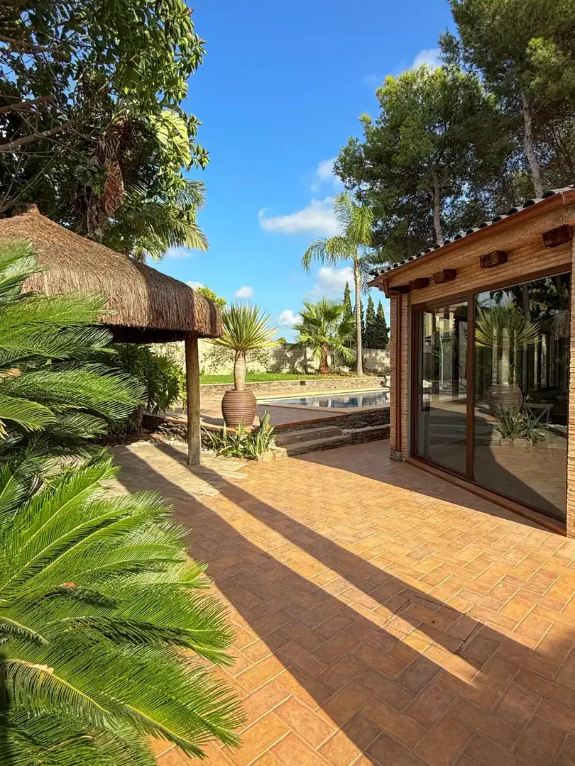 Terrasse von Haus oder Chalet zur Miete in San Antonio de Benagéber mit Klimaanlage, Heizung und Privatgarten