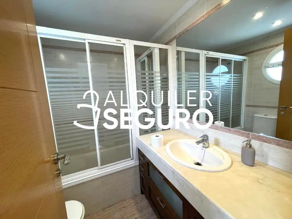 Appartamento con piscina in affitto a Ladera de los almendros, imagen 19