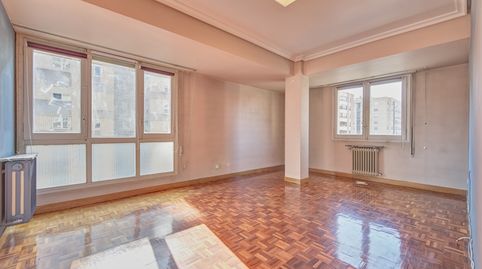 Photo 3 of Flat for sale in Calle Serafín Olave 15. Pamplona-iruña, Iturrama, Pamplona / Iruña