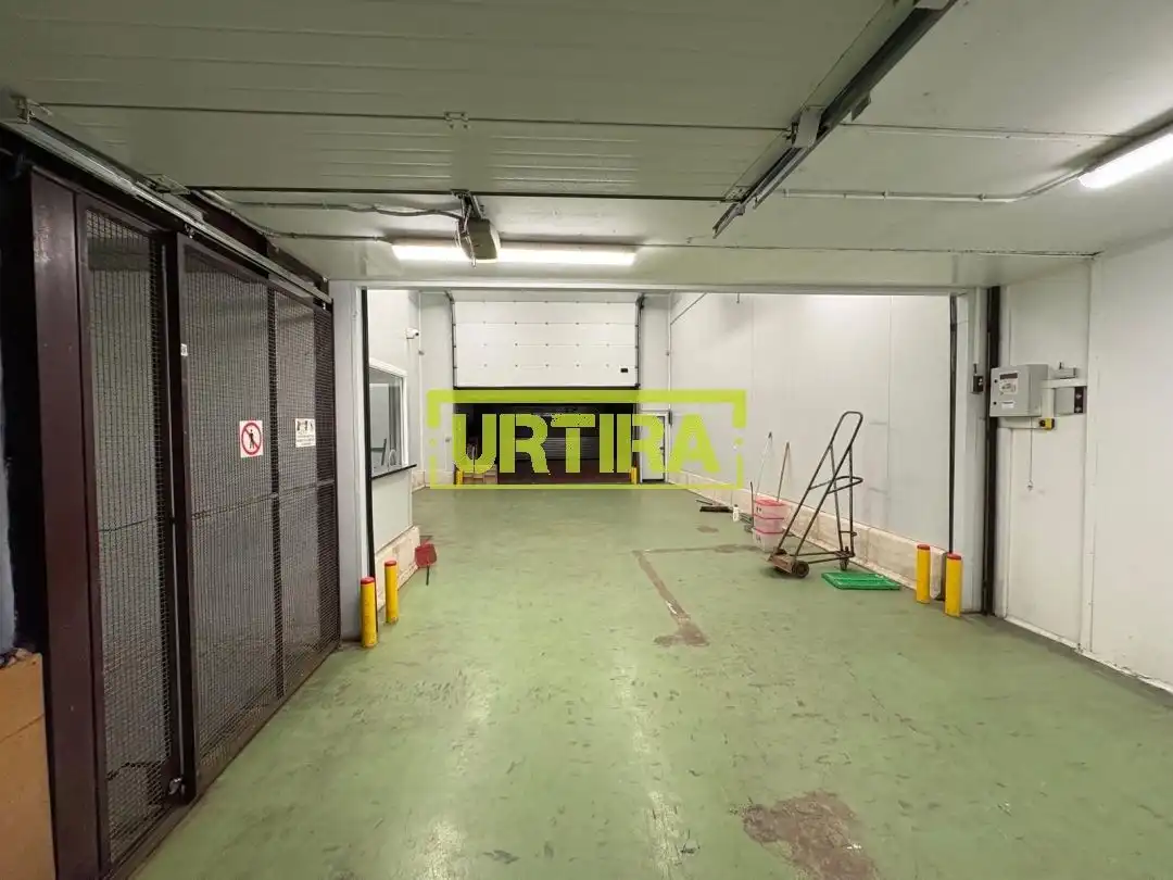 Nave industrial en venta en Donostia - San Sebastián 