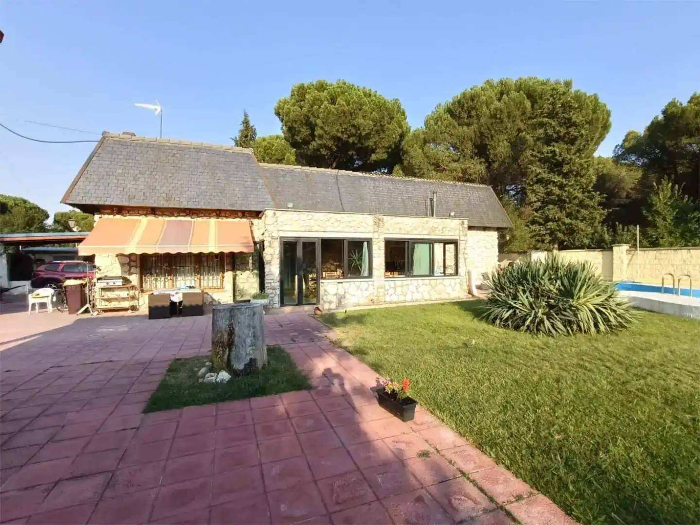 Jardí de Pis en venda en Mojados amb Jardí privat, Traster i Piscina