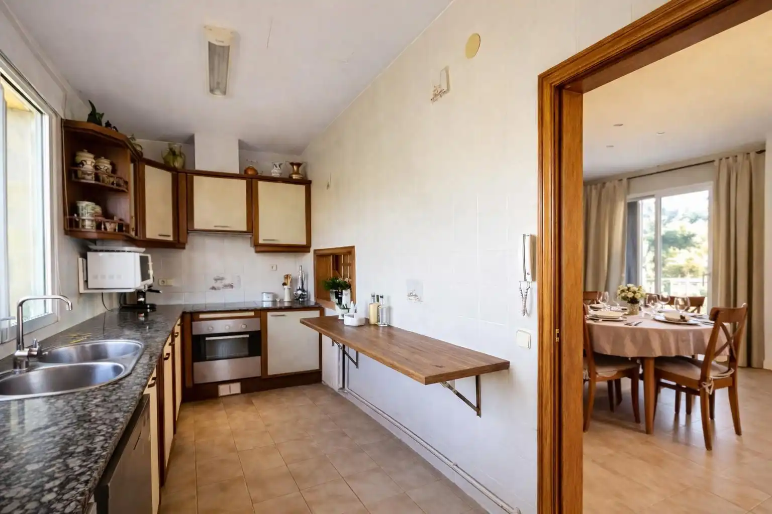 Cuina de Casa o xalet en venda en Calafell amb Aire condicionat, Jardí privat i Terrassa