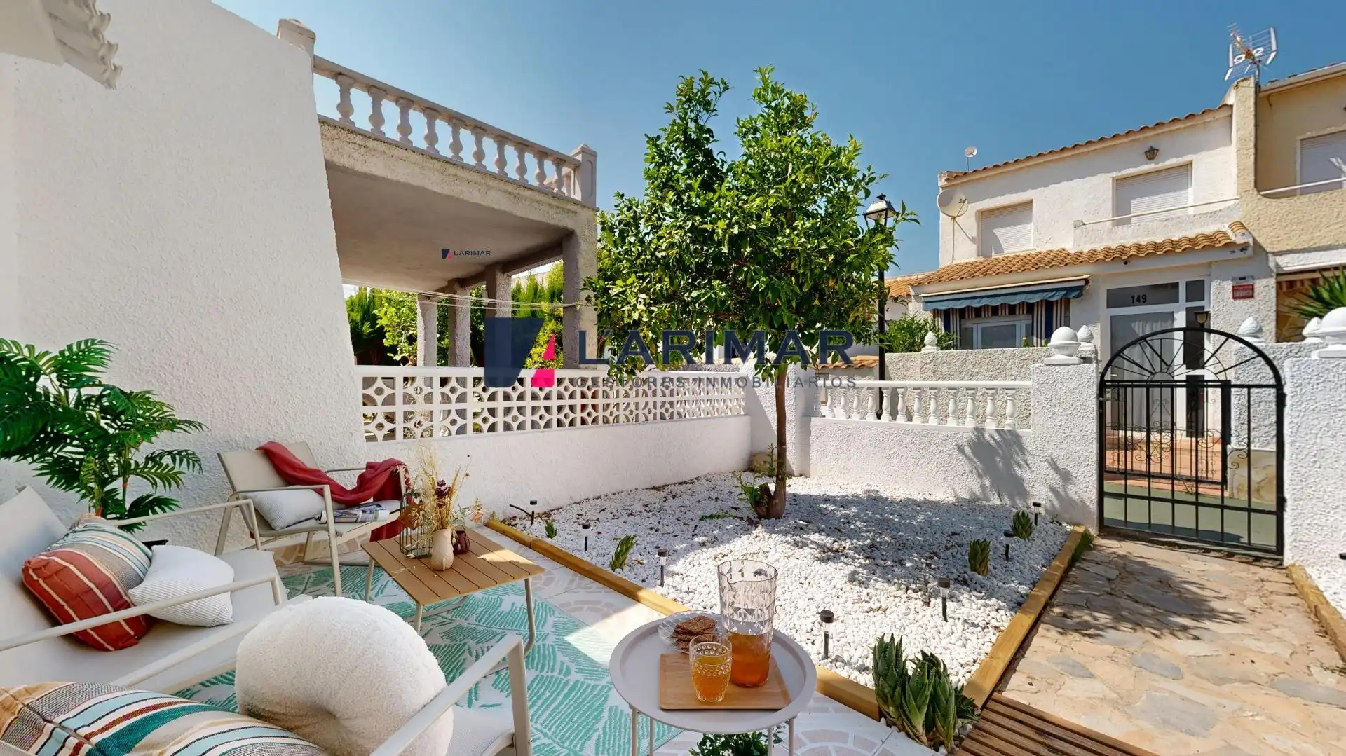 Terraza de Casa adosada en venta en Orihuela con Jardín privado, Terraza y Piscina comunitaria
