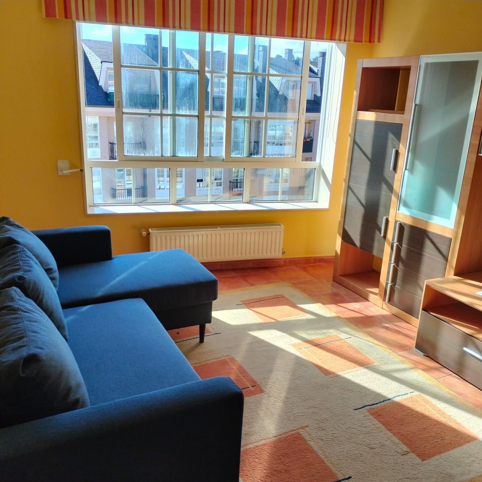 Living room of Flat to rent in Teo  with Heating and Balcony