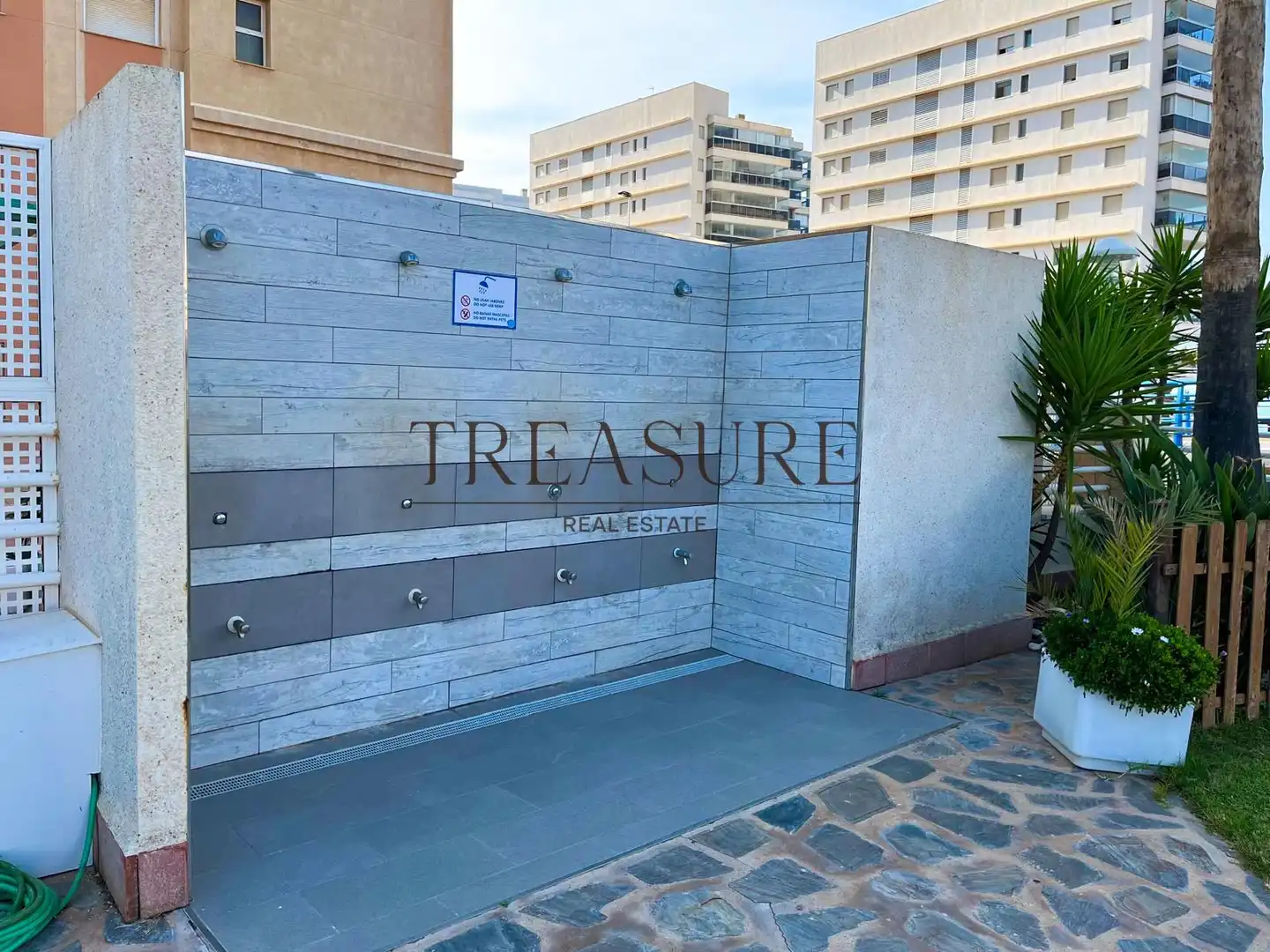 Terrassa de Apartament en venda en La Manga del Mar Menor amb Aire condicionat, Terrassa i Moblat