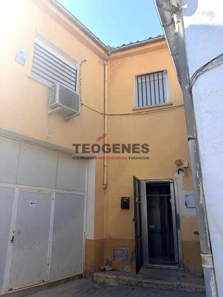 Vista exterior de Casa o xalet en venda en Tarancón amb Calefacció