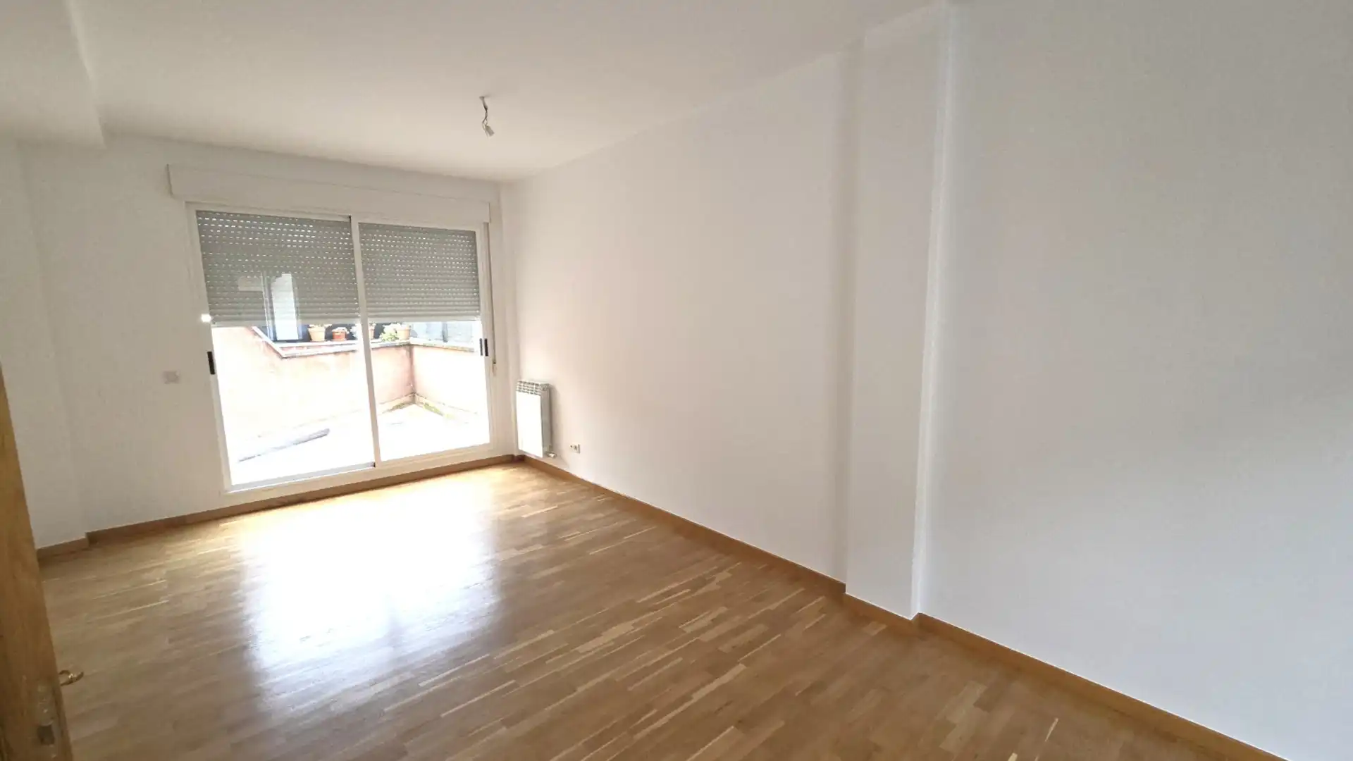 Living room of Single-family semi-detached for sale in Burgos Capital  with Heating, Private garden and Terrace