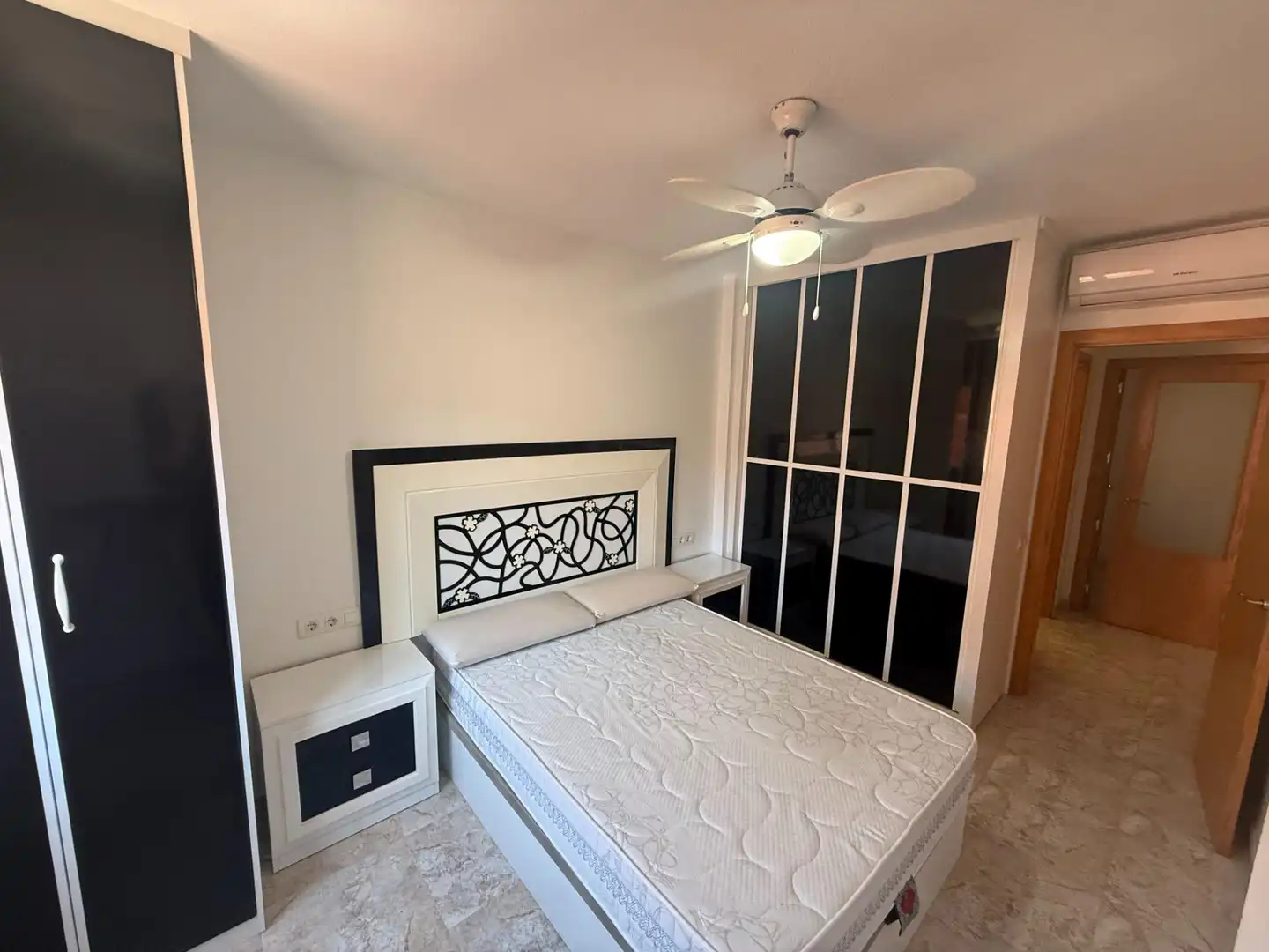 Schlafzimmer von Wohnung zum Verkauf in Almería mit Klimaanlage, Möbliert und Balkon