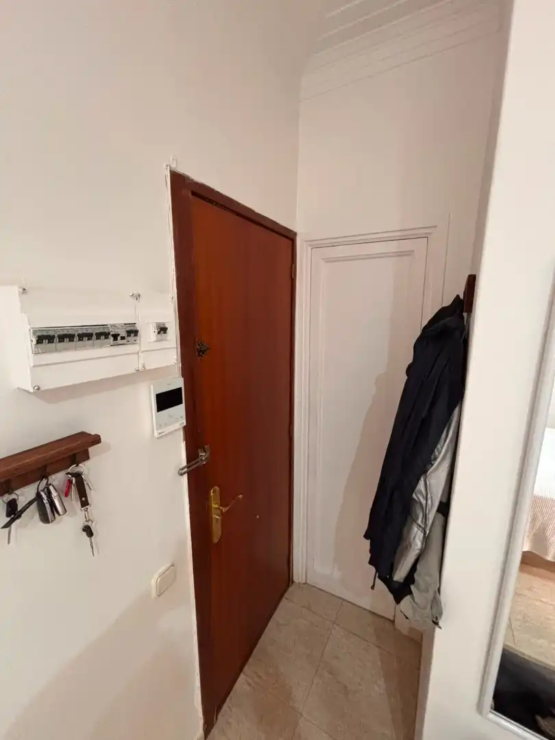 Oficina de lloguer a Carrer de la Nació, El Camp de l'Arpa del Clot
