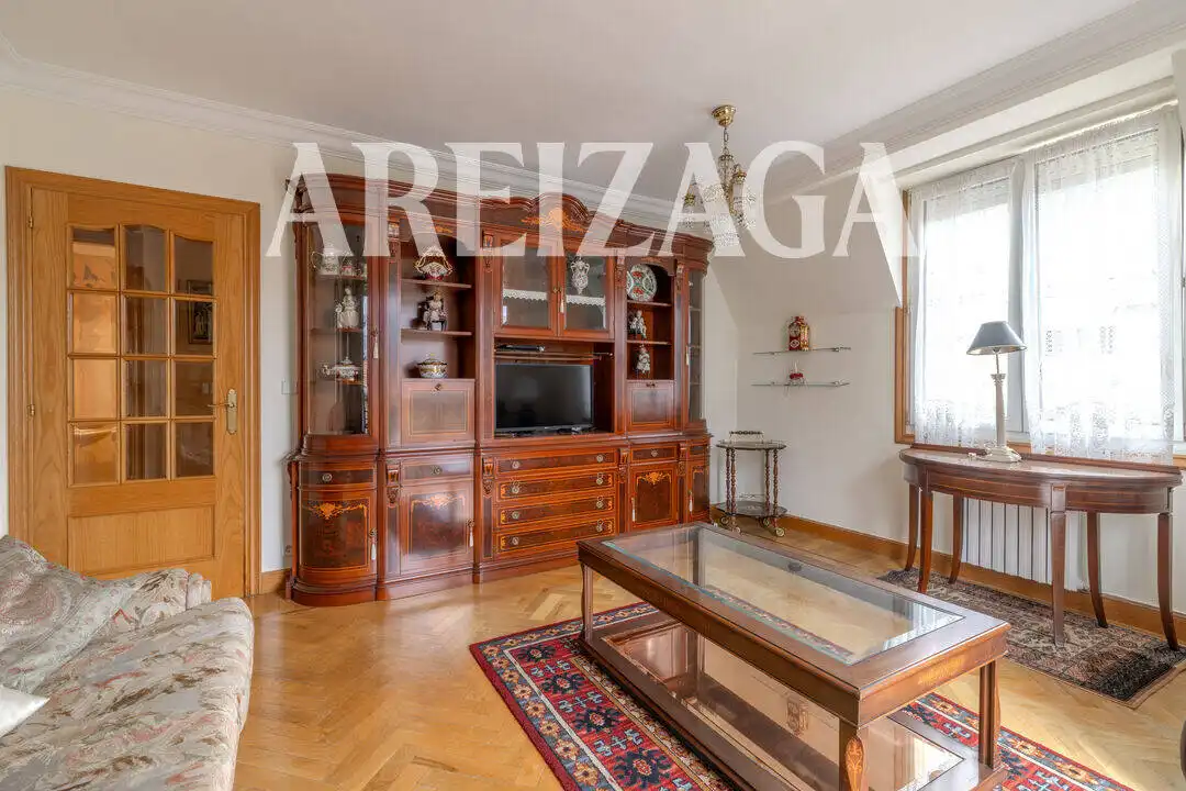 Sala de estar de Piso en venta en Donostia - San Sebastián  con Calefacción, Terraza y Balcón