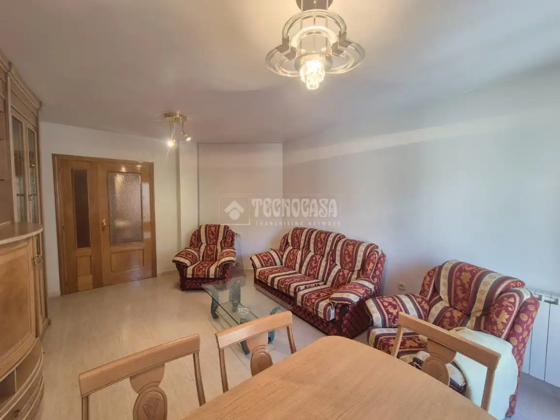 Sala de estar de Piso en venta en Sigüenza con Aire acondicionado, Calefacción y Balcón
