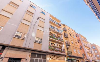 Exterior view of Flat for sale in Salamanca Capital  with Terrace and Balcony