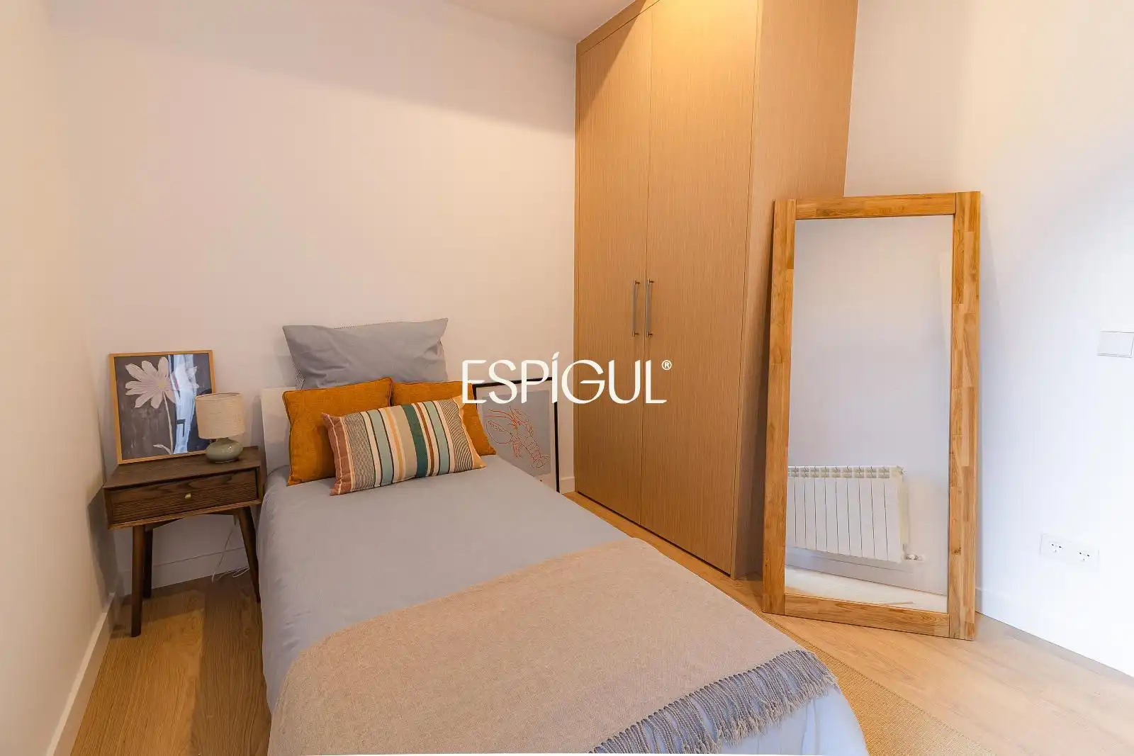 Schlafzimmer von Dachboden zum Verkauf in Madrid mit Klimaanlage, Heizung und Terrasse