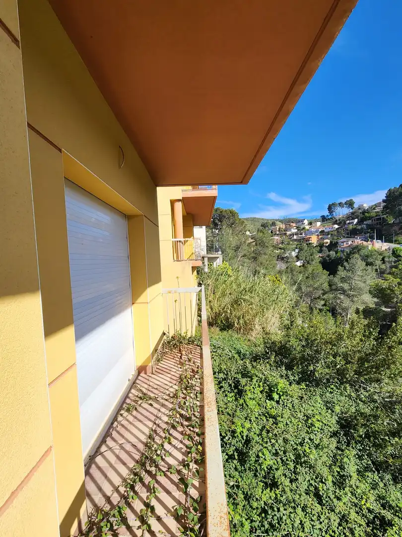 Casa adosada en venta en Avinguda dels Païssos Catalans, Vallirana