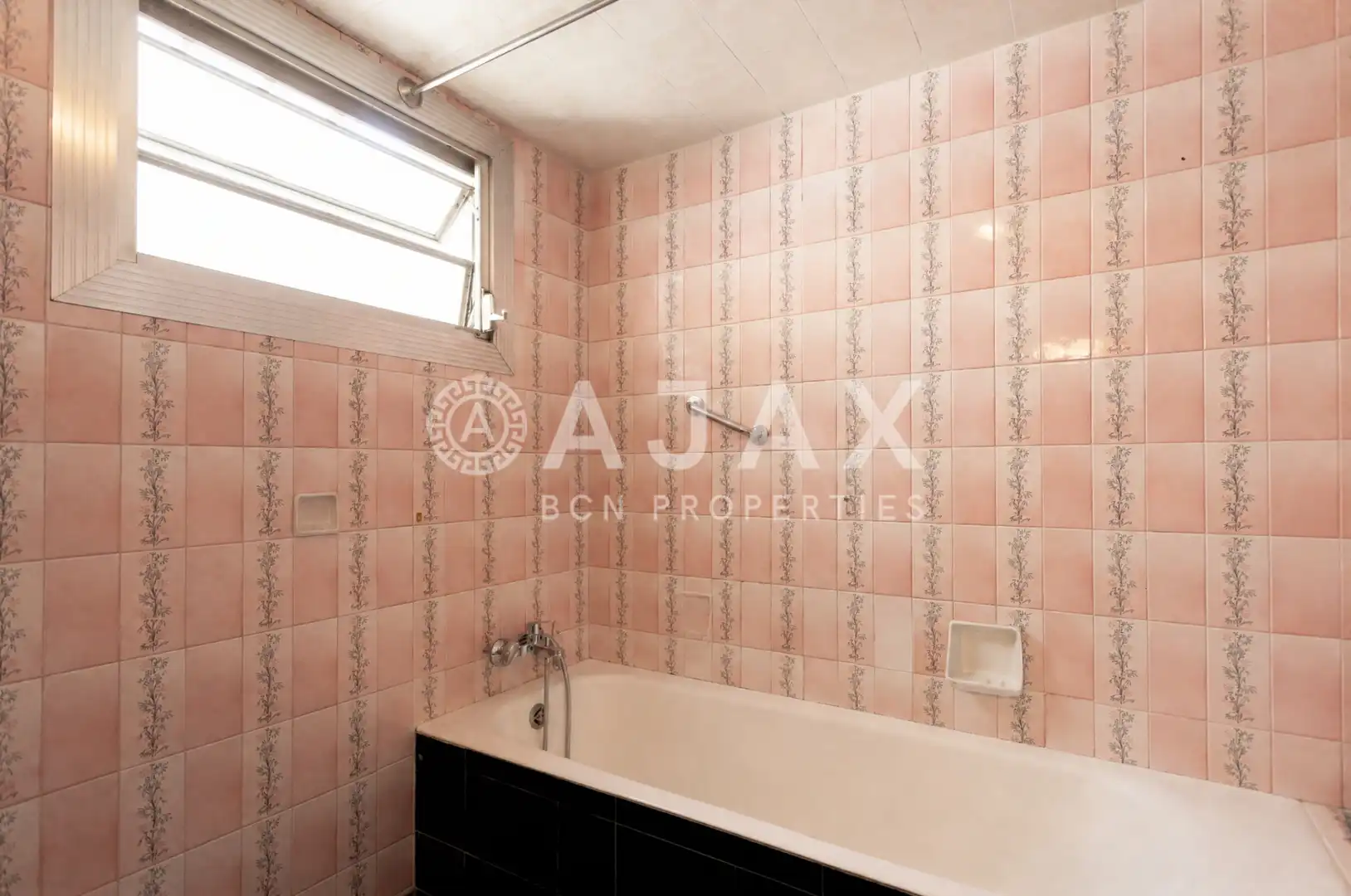 Baño de Ático en venta en Barcelona con Aire acondicionado, Calefacción y Terraza